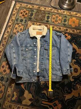 H&M &DENIM Men's Sherpa-Lined Denim Trucker Jacket Size Large